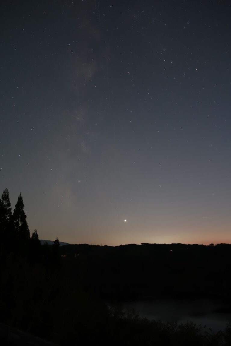 天の川と紫金山・アトラス彗星1